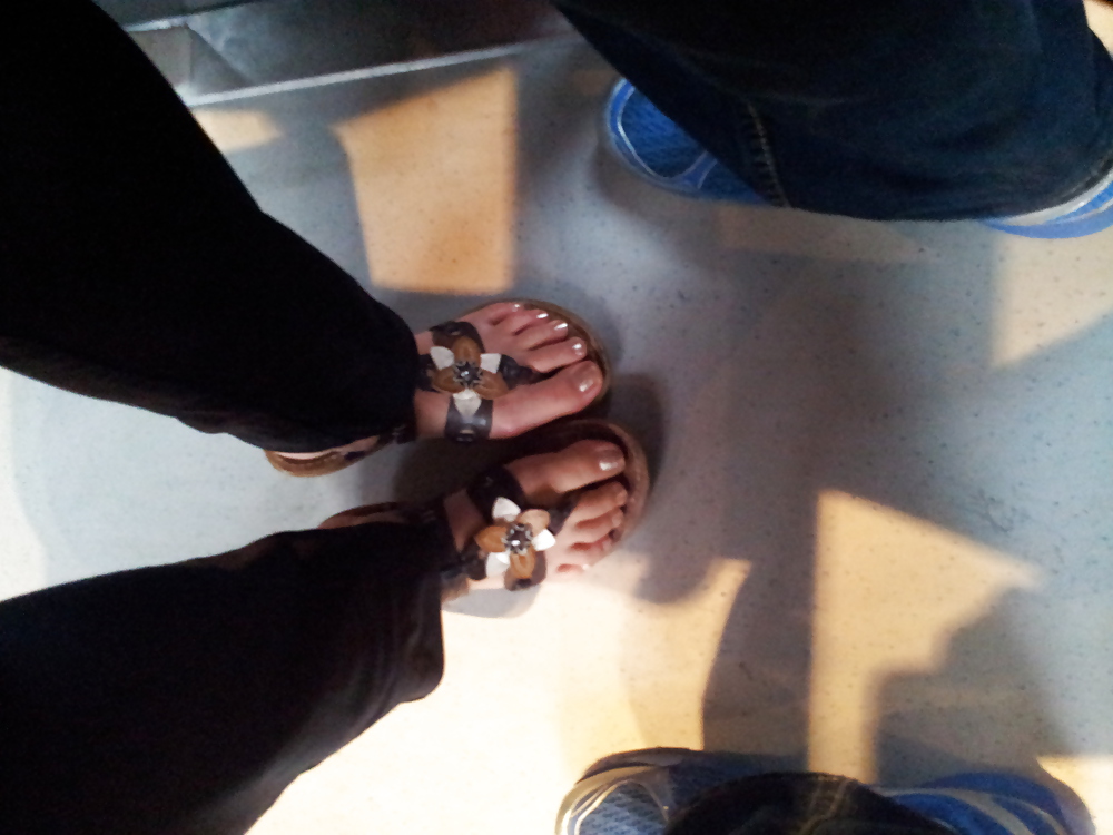 Piedi candidi annie treno
 #11912122