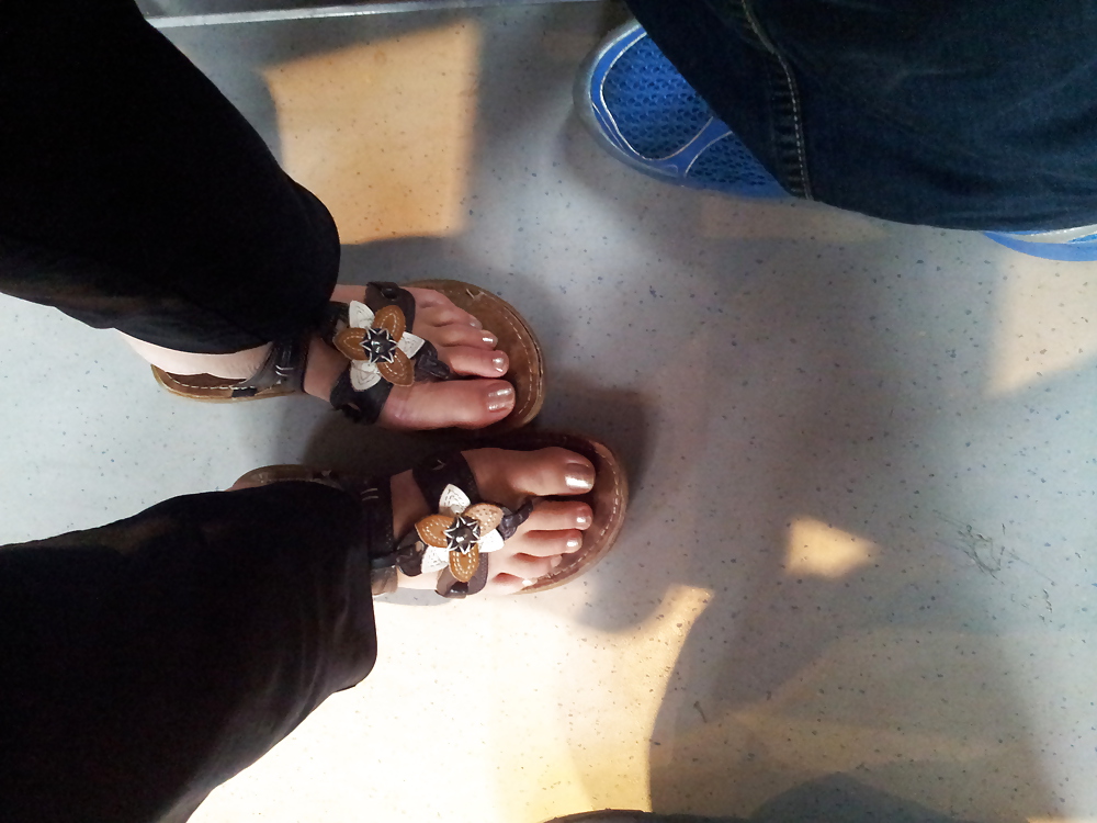 Piedi candidi annie treno
 #11912220