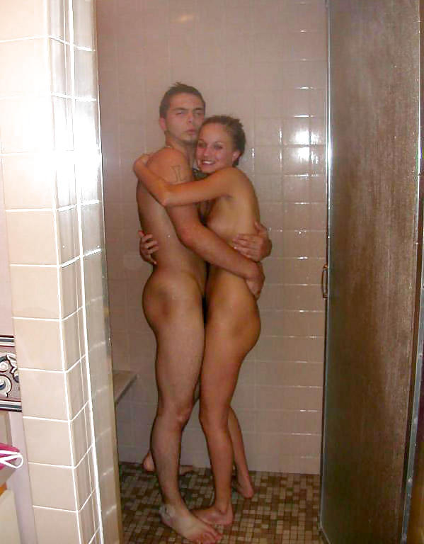 Chicas de la ducha
 #52968