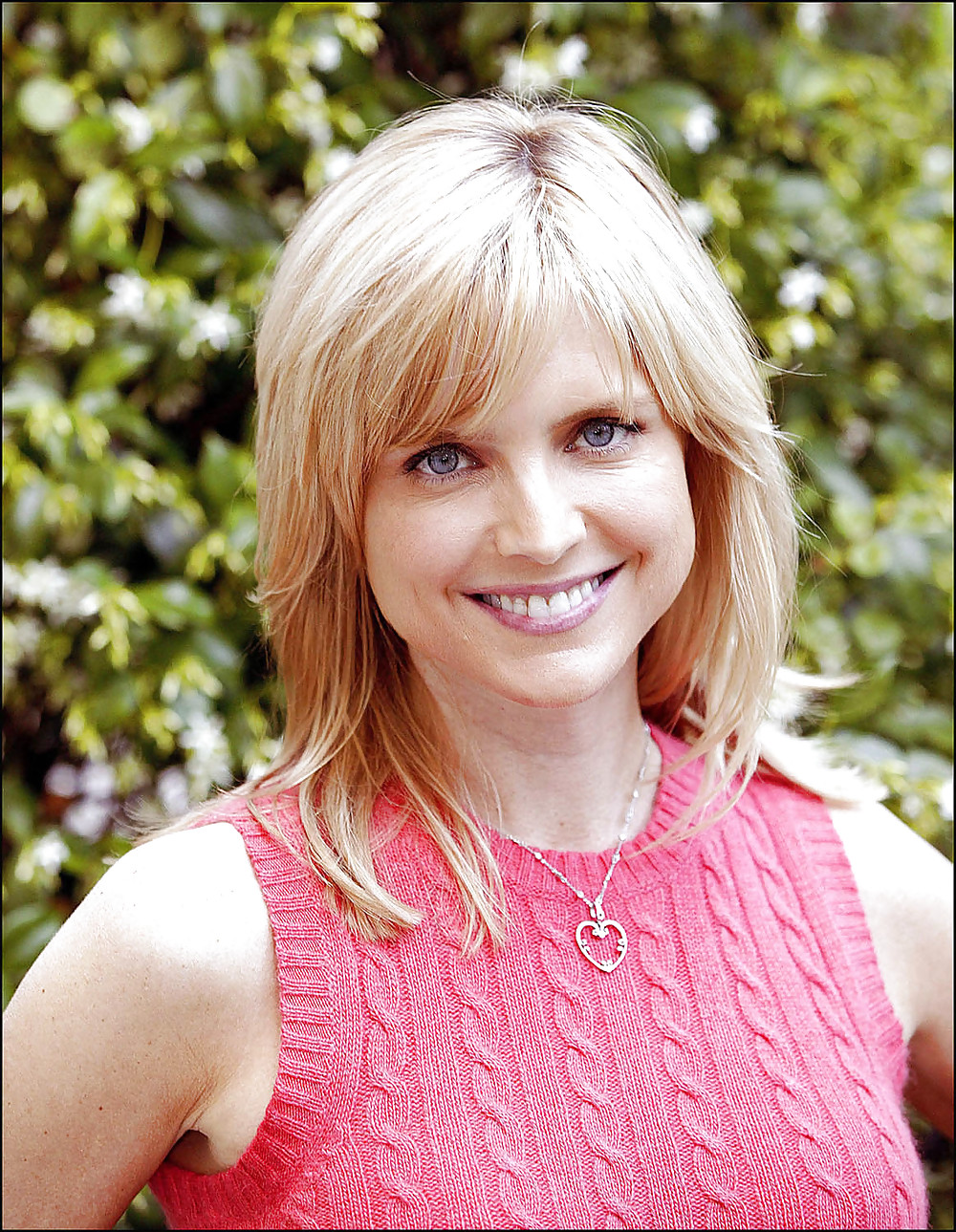 Courtney thorne smith
 #3982638