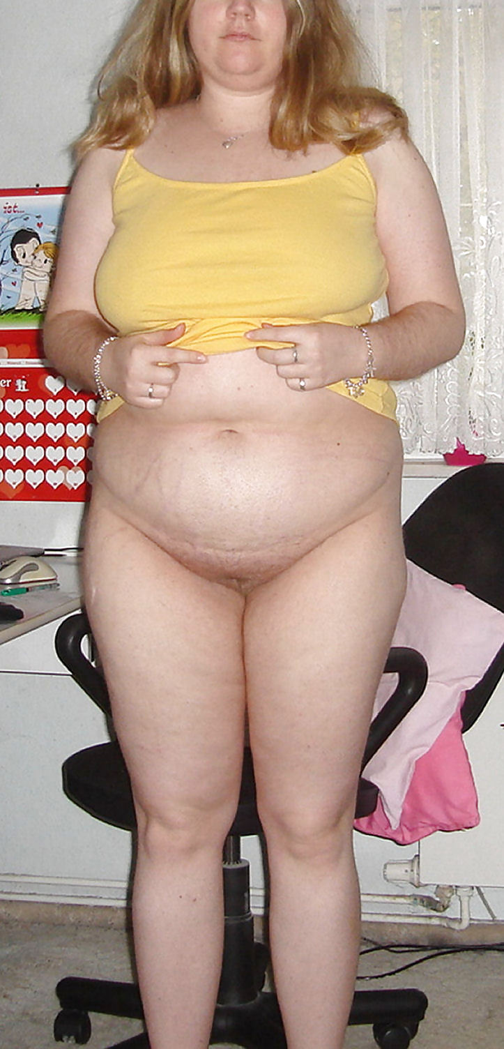 Neue Strip Bilder meiner molligen Freundin