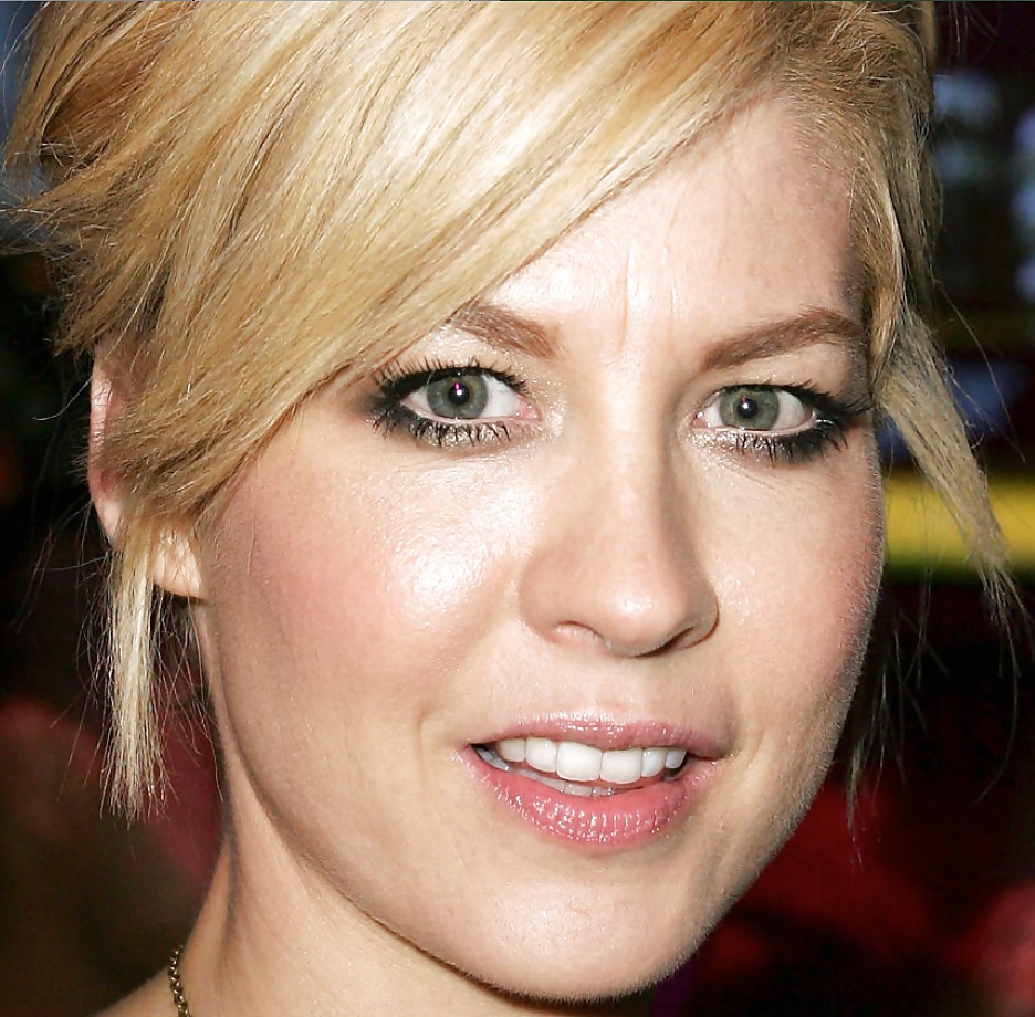 Jenna Elfman #16115732