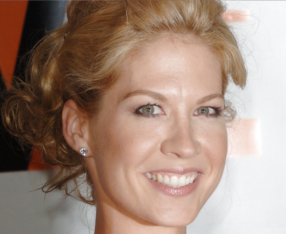 Jenna elfman
 #16116006