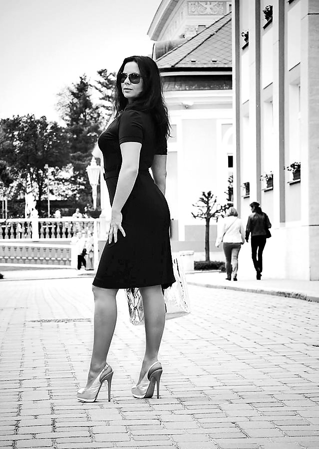Gina Queen of Heels #2 #21956143