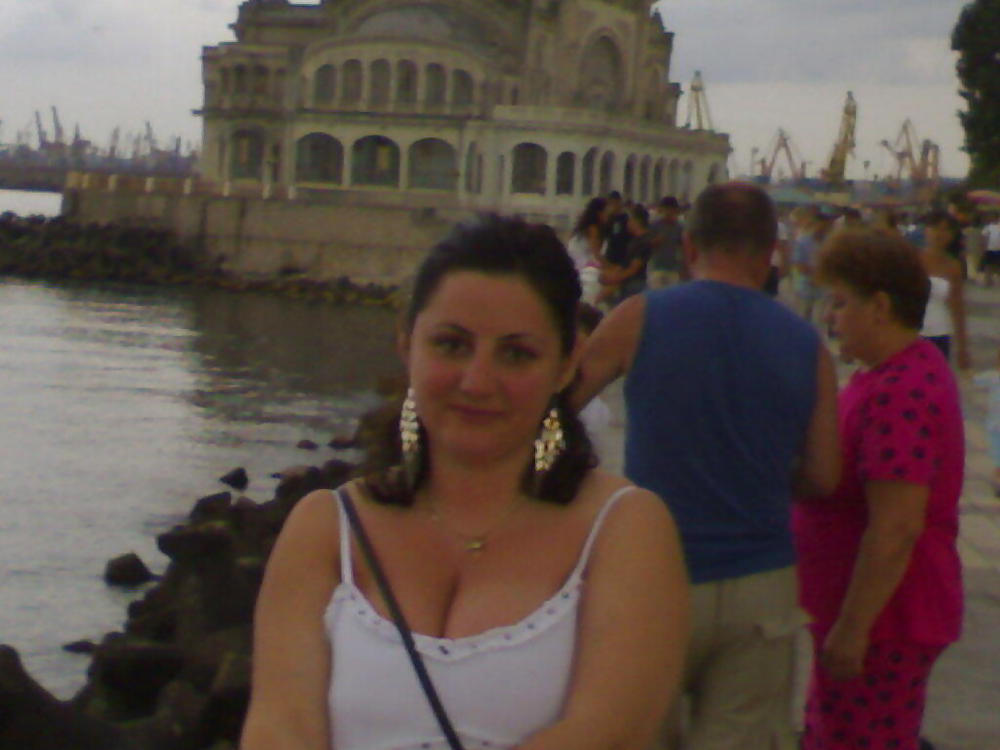 Momy #3688568