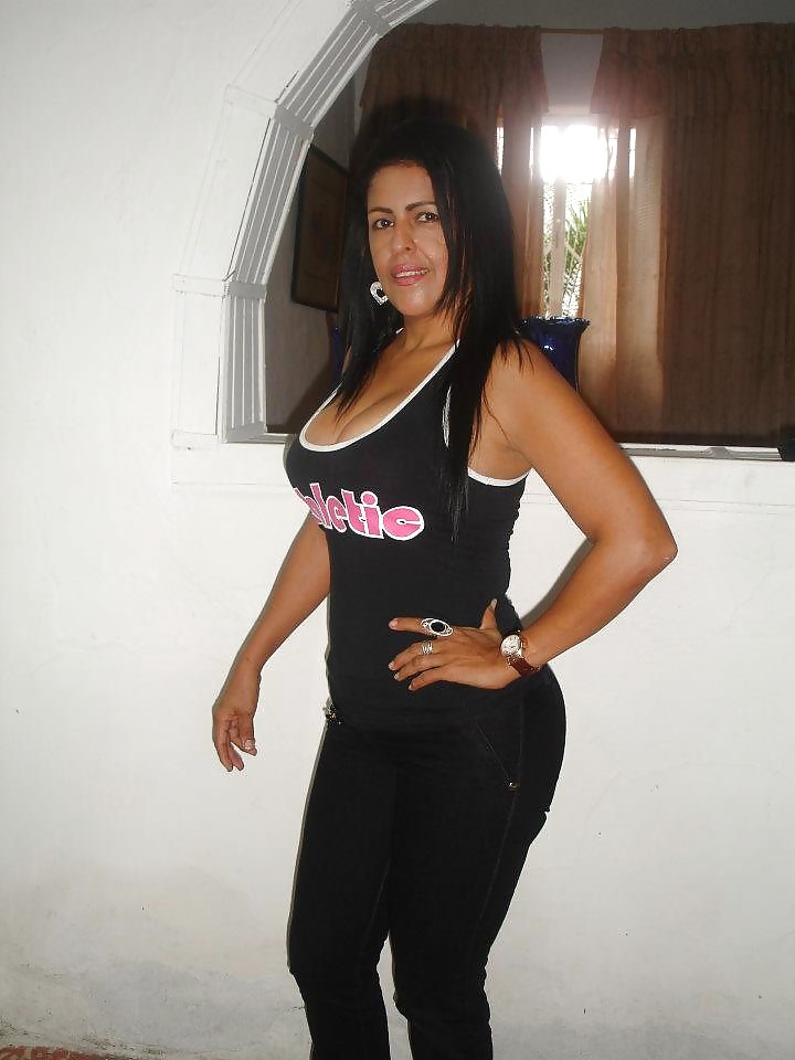 女性 (amiguitas 32)
 #12033574