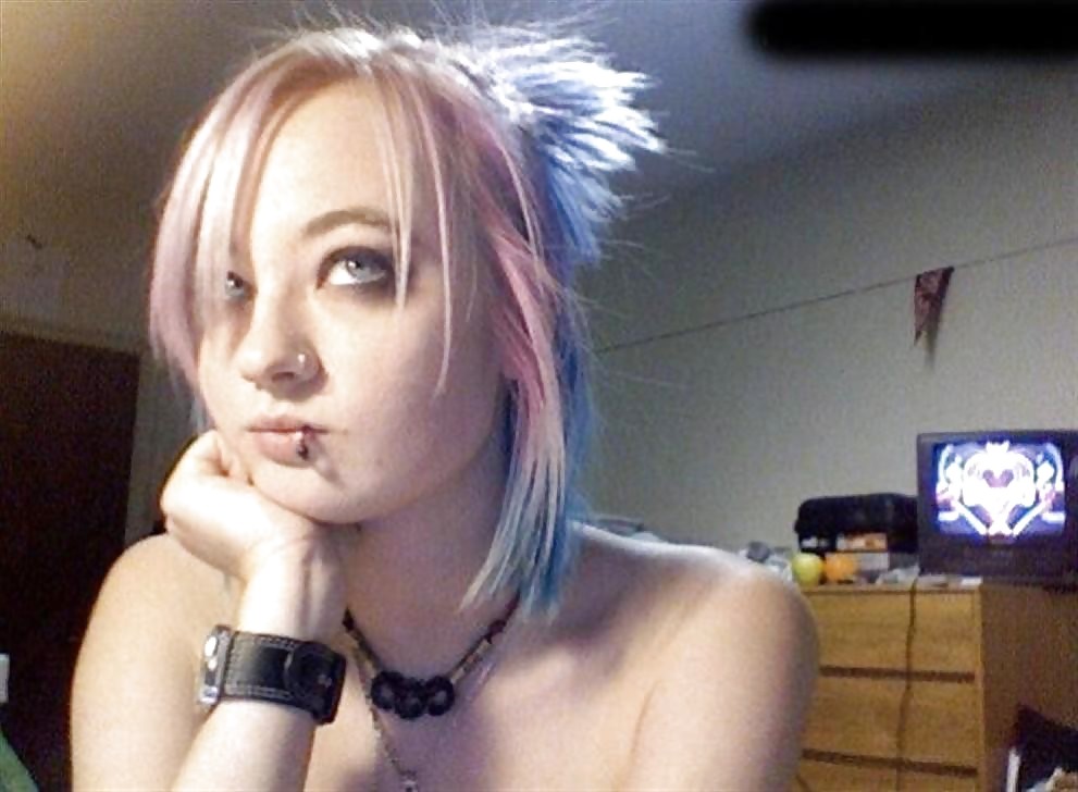 Very Hot Emo Cam Babe #9651709