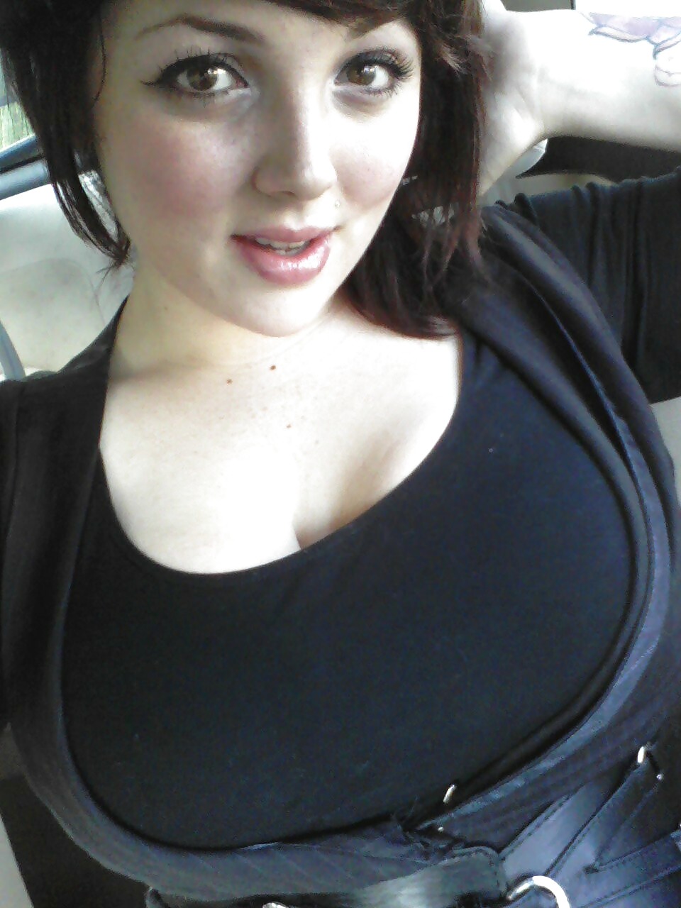 Honorable paunchy ladies #9390910