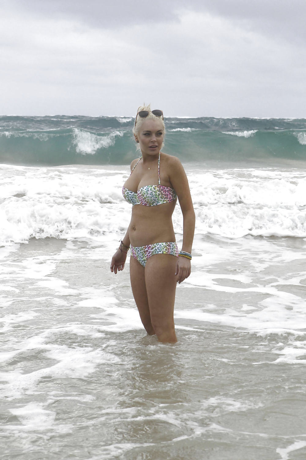 Lindsay Lohan - In Bikini at the beach in Hawaii #8564776