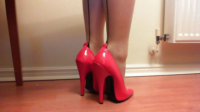 Pequeños rojos
 #7380672