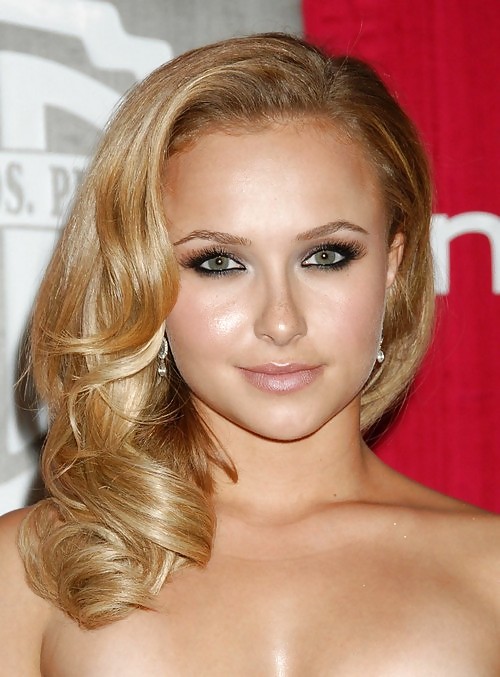 Hayden Panettiere Mega Collection #711498