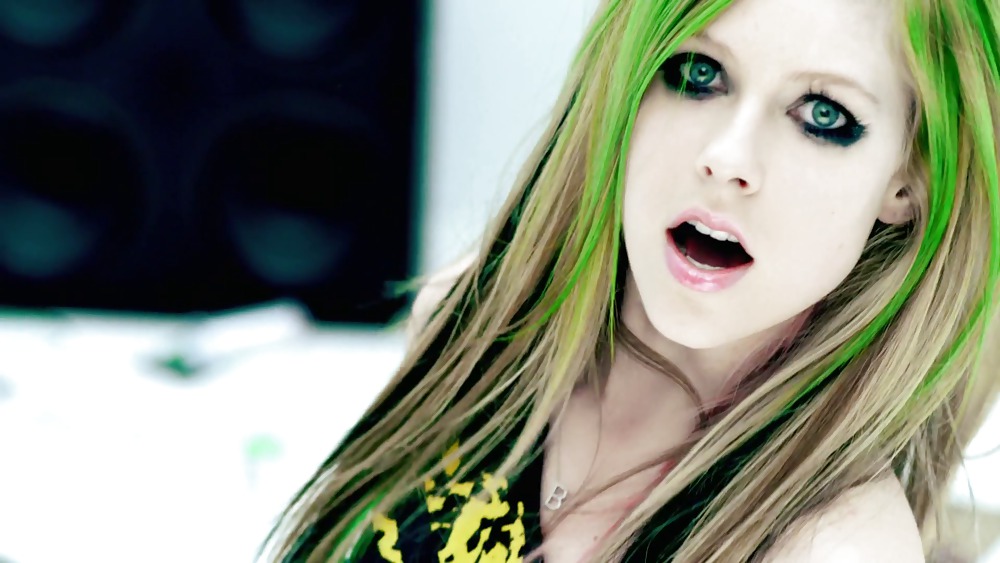 Avril
 #9677044