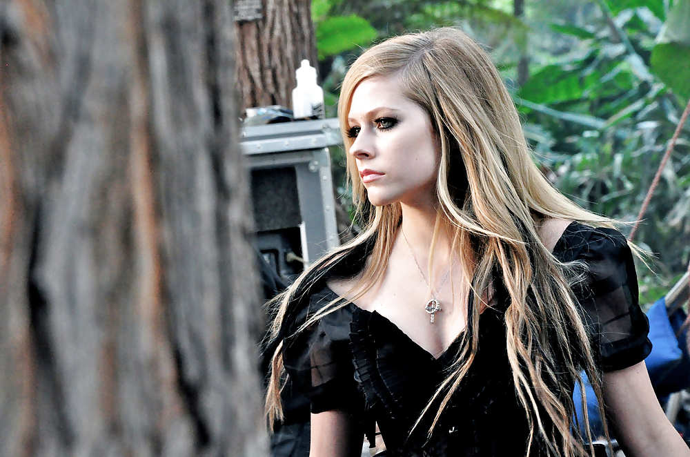 Avril #9677100