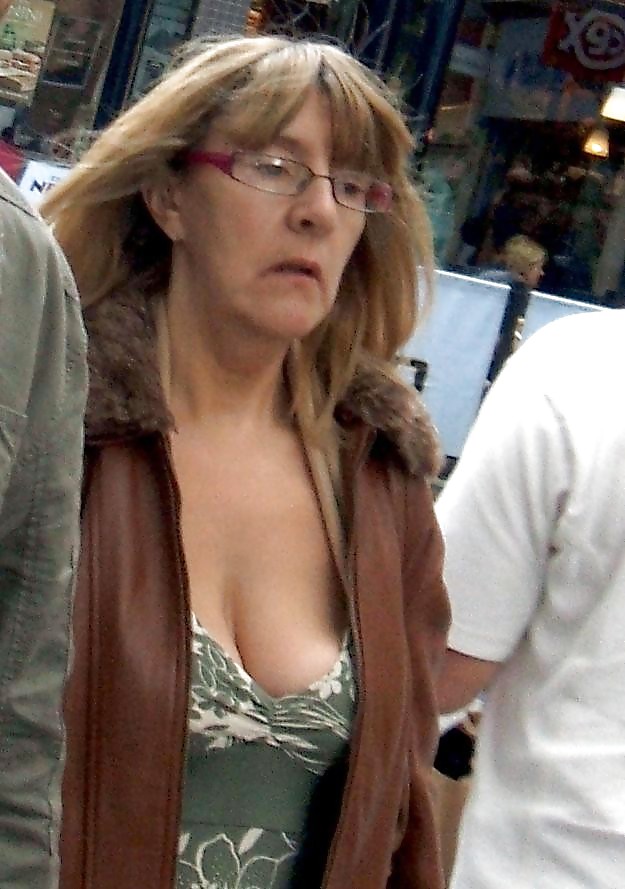 Braless 34. #4174919