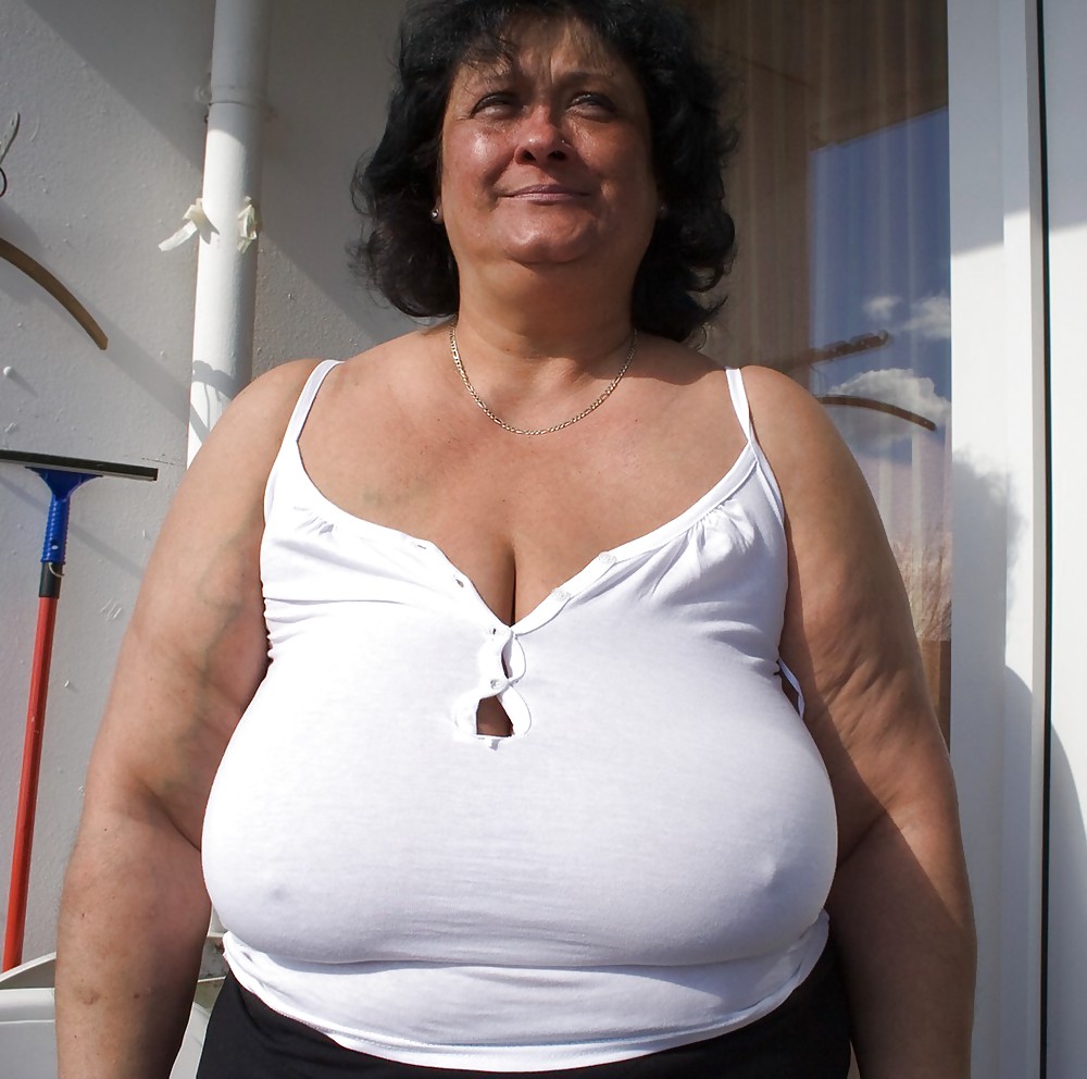 Braless 34. #4174982