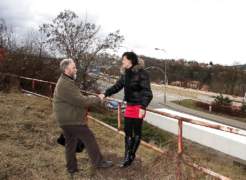 jeune Baisée Par Vieil Homme Dans Le Parc à La Voile #4827280