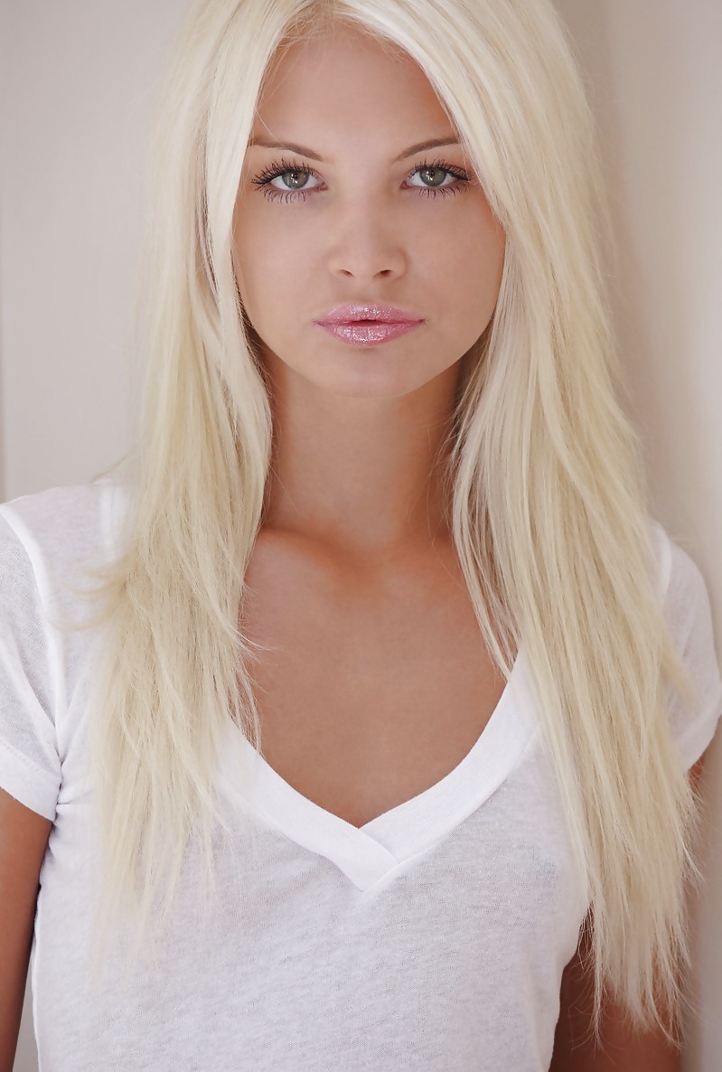 Moshe una mirada en sus ojos y yo estaba enganchado
 #5040868