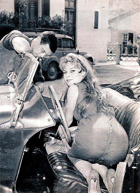 Retro Babes with Automobiles #6047363