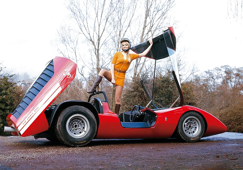 Retro Babes with Automobiles #6047401