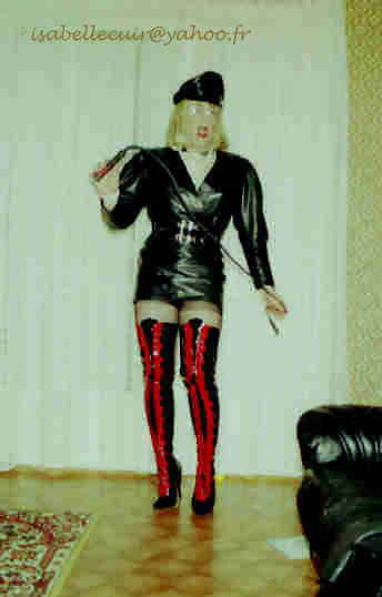 Isabelle Das Leder Hündin #9023516