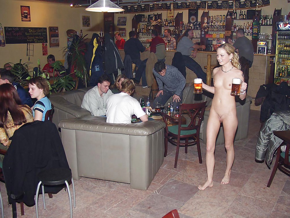 Naked Waitress #20446404