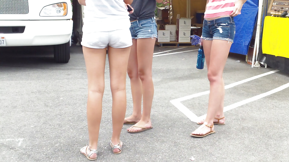 Teen butts & ass in shorts at the fair  #19402372