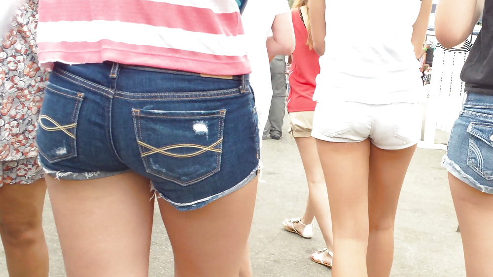 Teen butts & ass in shorts at the fair  #19402455