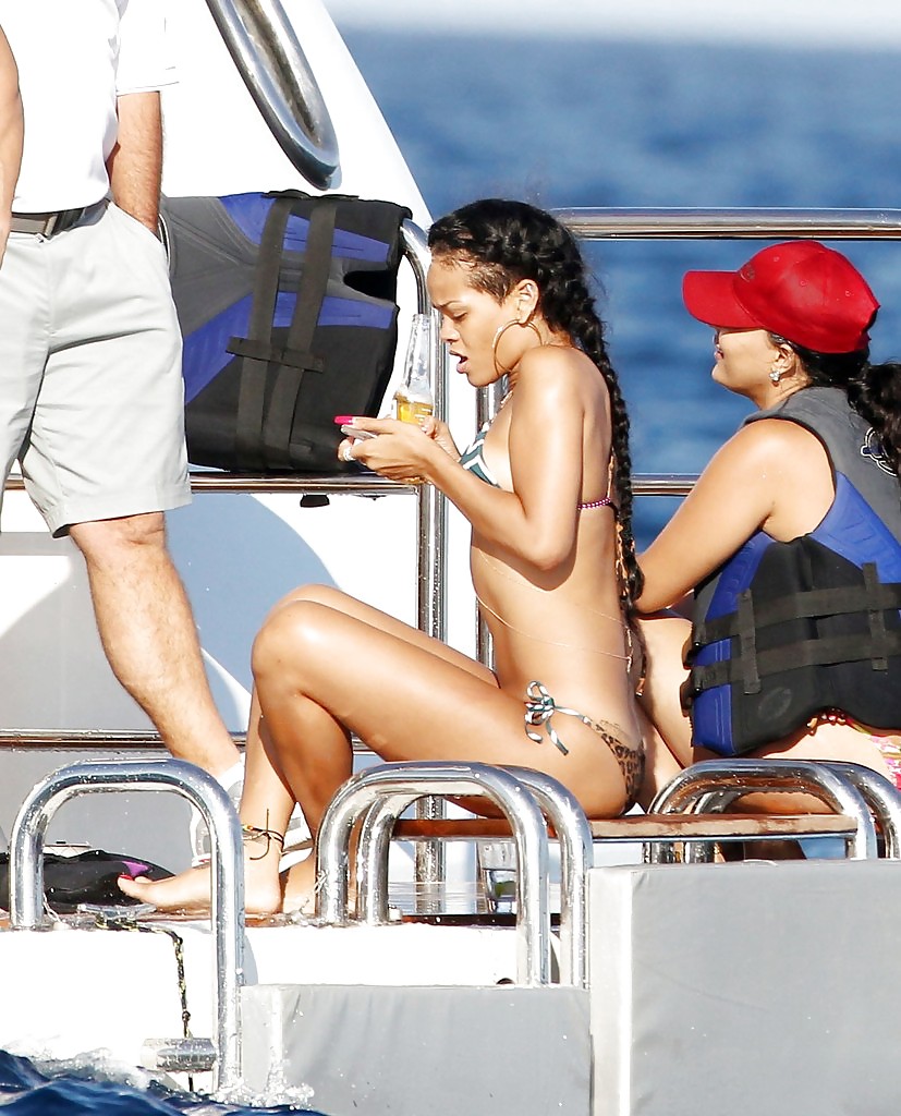 Rihanna bikini in St Tropes LOVELY TITS #10316090