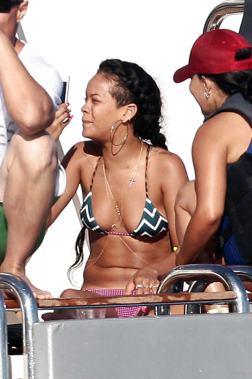 Rihanna bikini en st tropes lovely tits
 #10316158