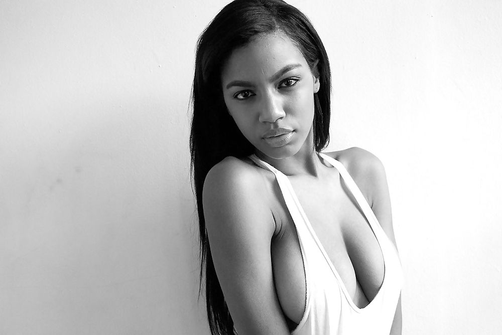 Ebonee davies and naked model #18892849
