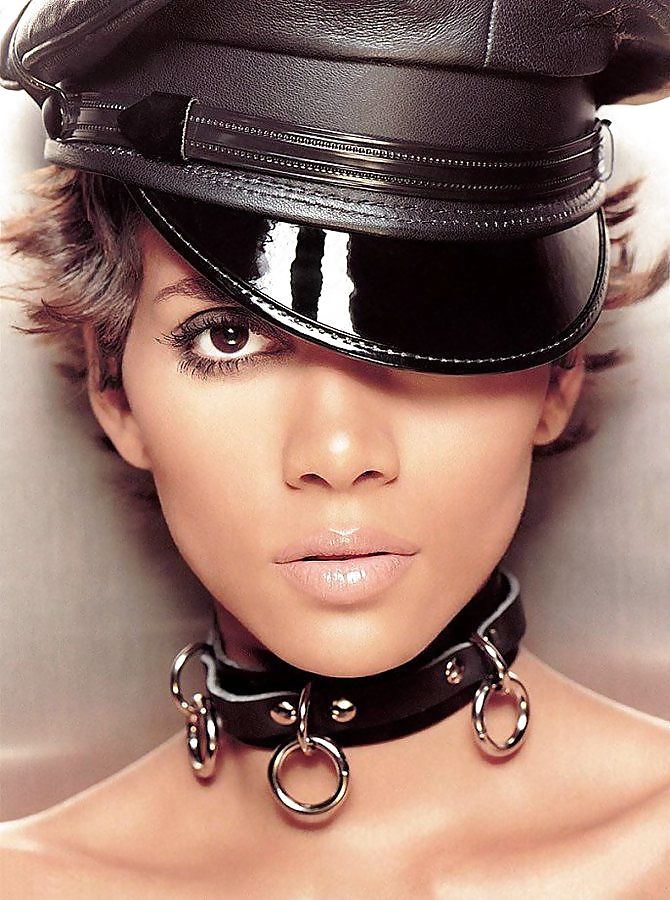 Halle berry ultimate glamour, scollatura, tappi
 #8353259