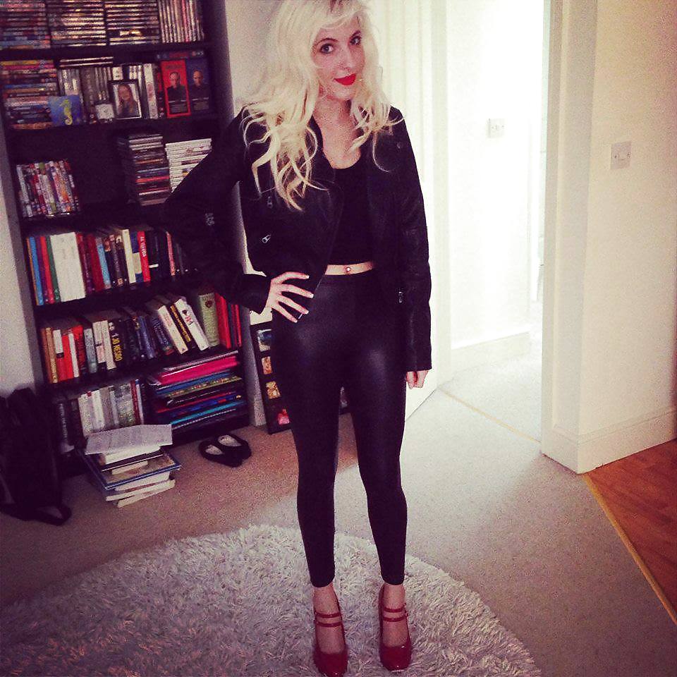 インターネットガール
 #17856973