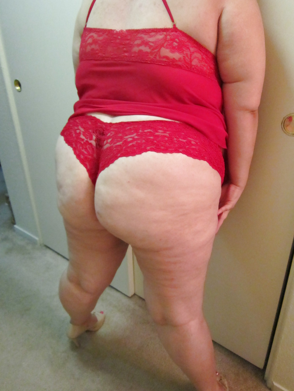 BBW in RED #15130976