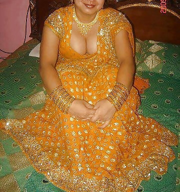 Indian big tits aunties & Bww #15528739