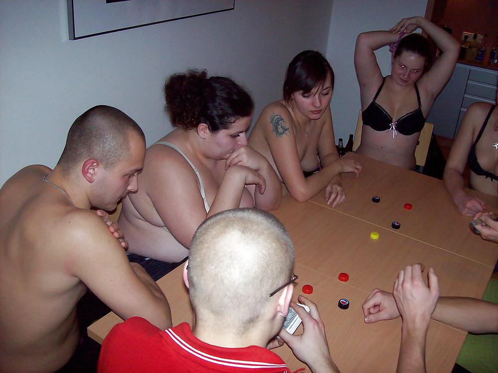 Strip Poker #18929910