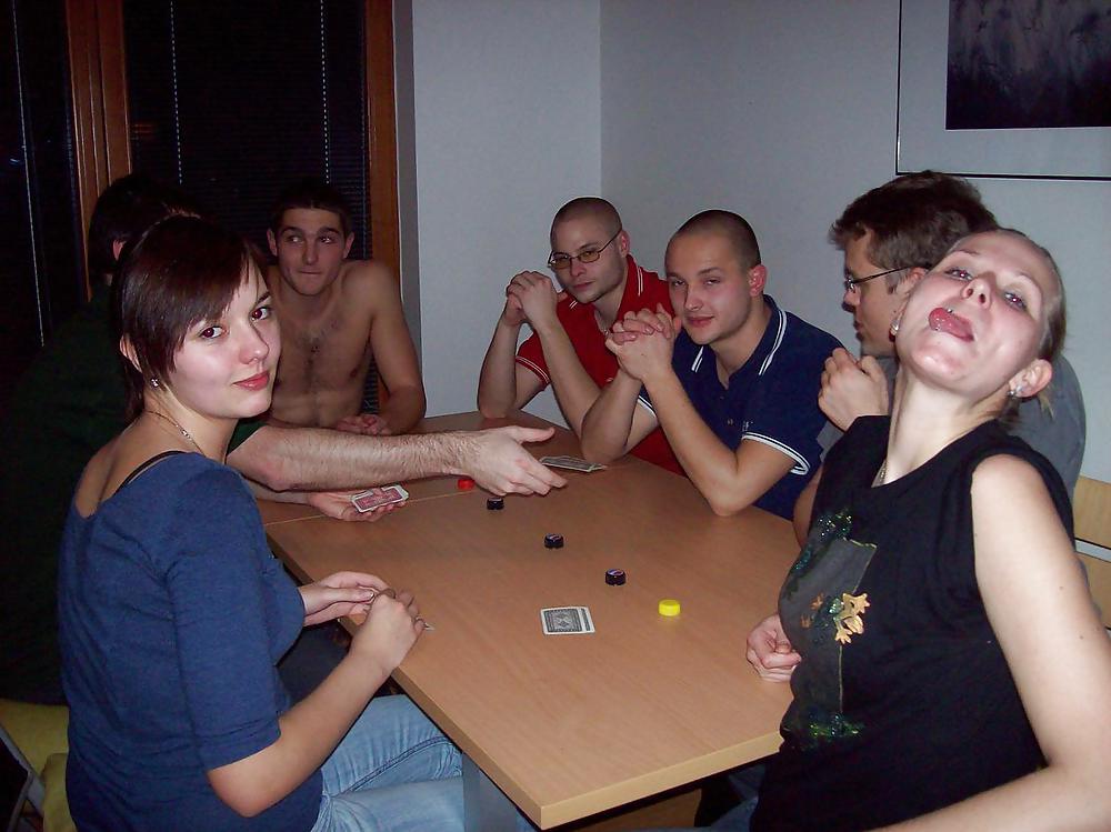 Strip Poker #18929979