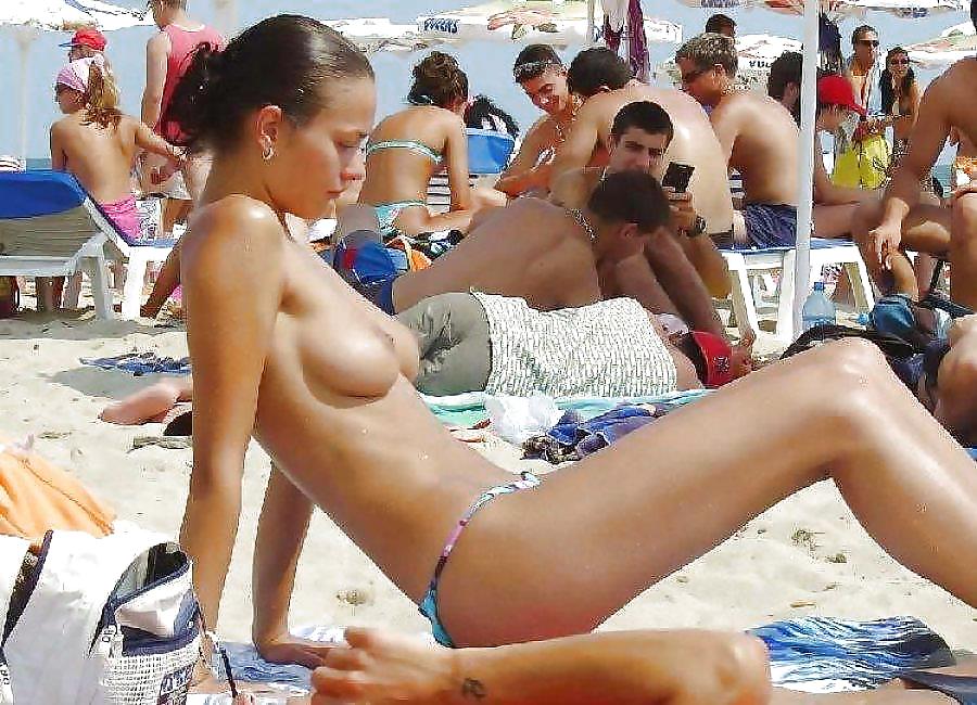 Hot Titten Am Strand 04 #7556282