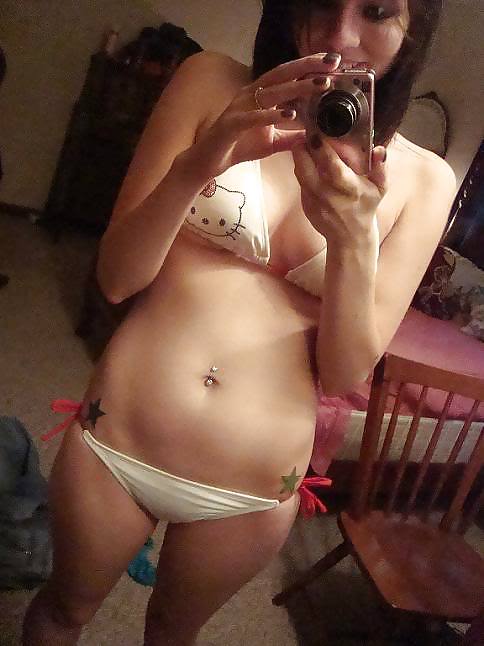 Brunette Hottie Self Pics