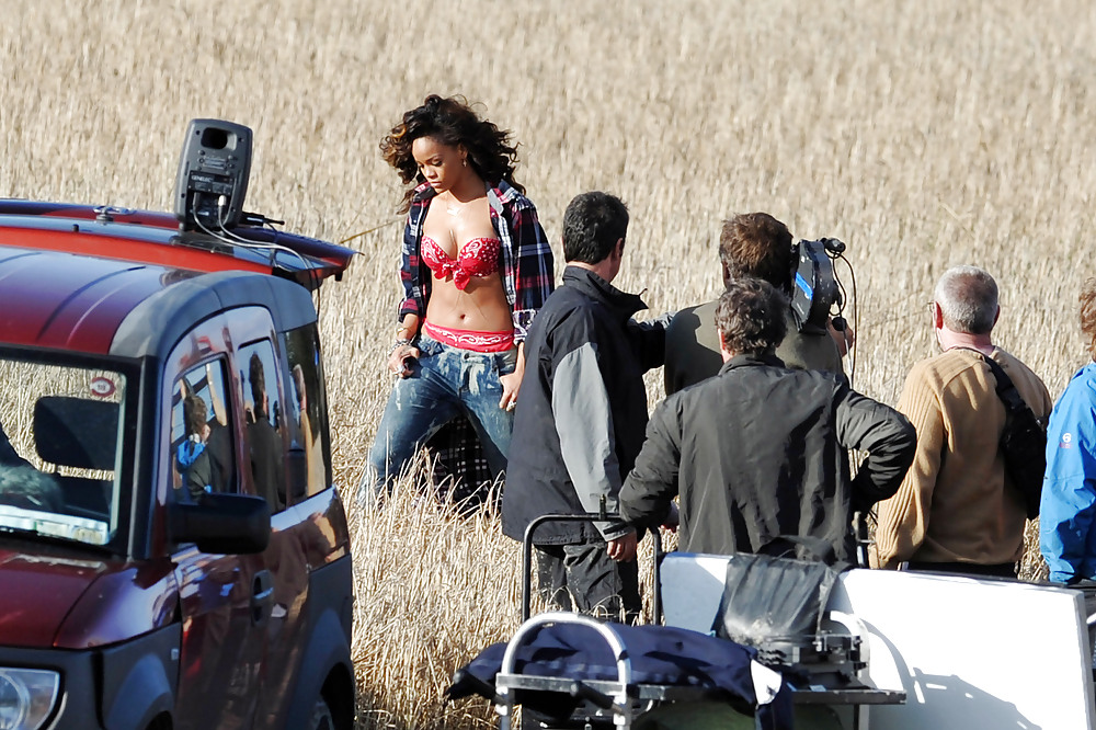 Rihanna filming We Stumbled on Love in Ireland GRABS TITS #9959662