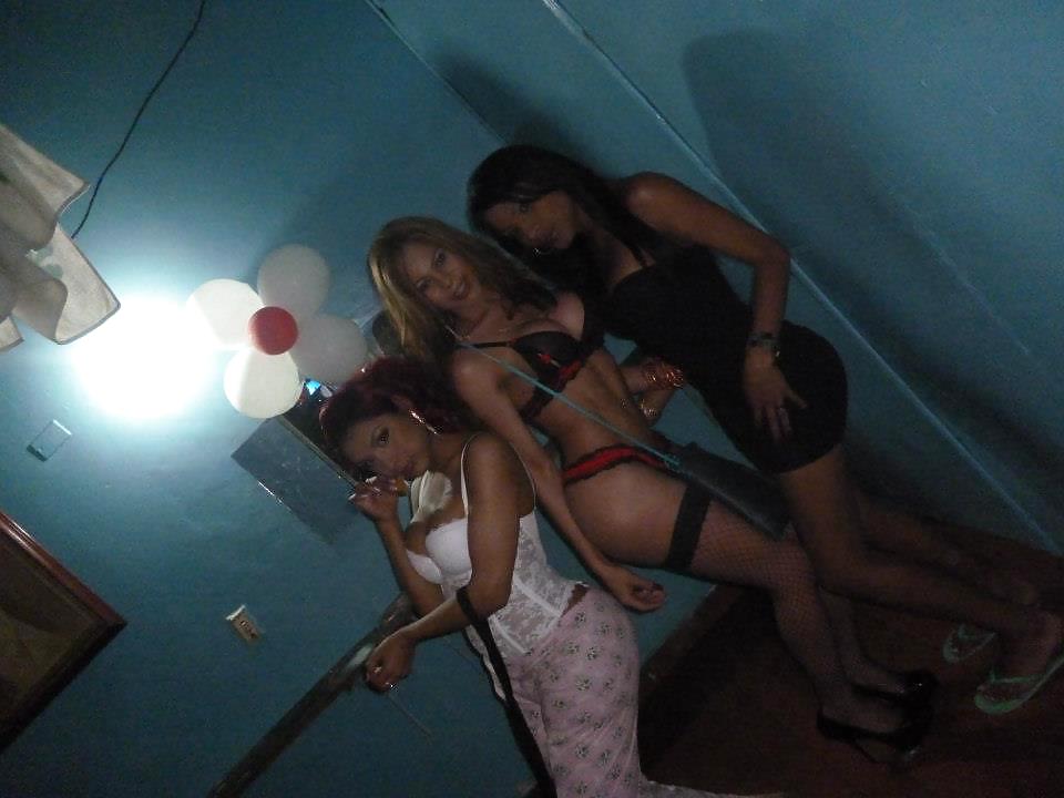 T-grls al aire libre
 #17617813