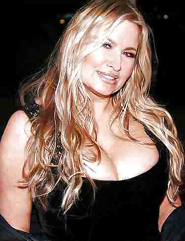 Jennifer Coolidge Iii #15459531