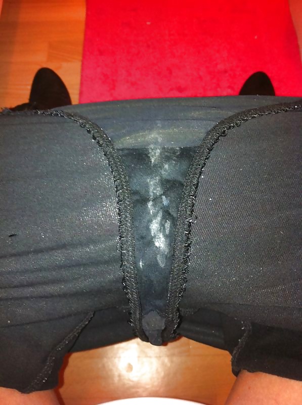 My gf,s pussy creamed knickers from today and has a taste  #11660664