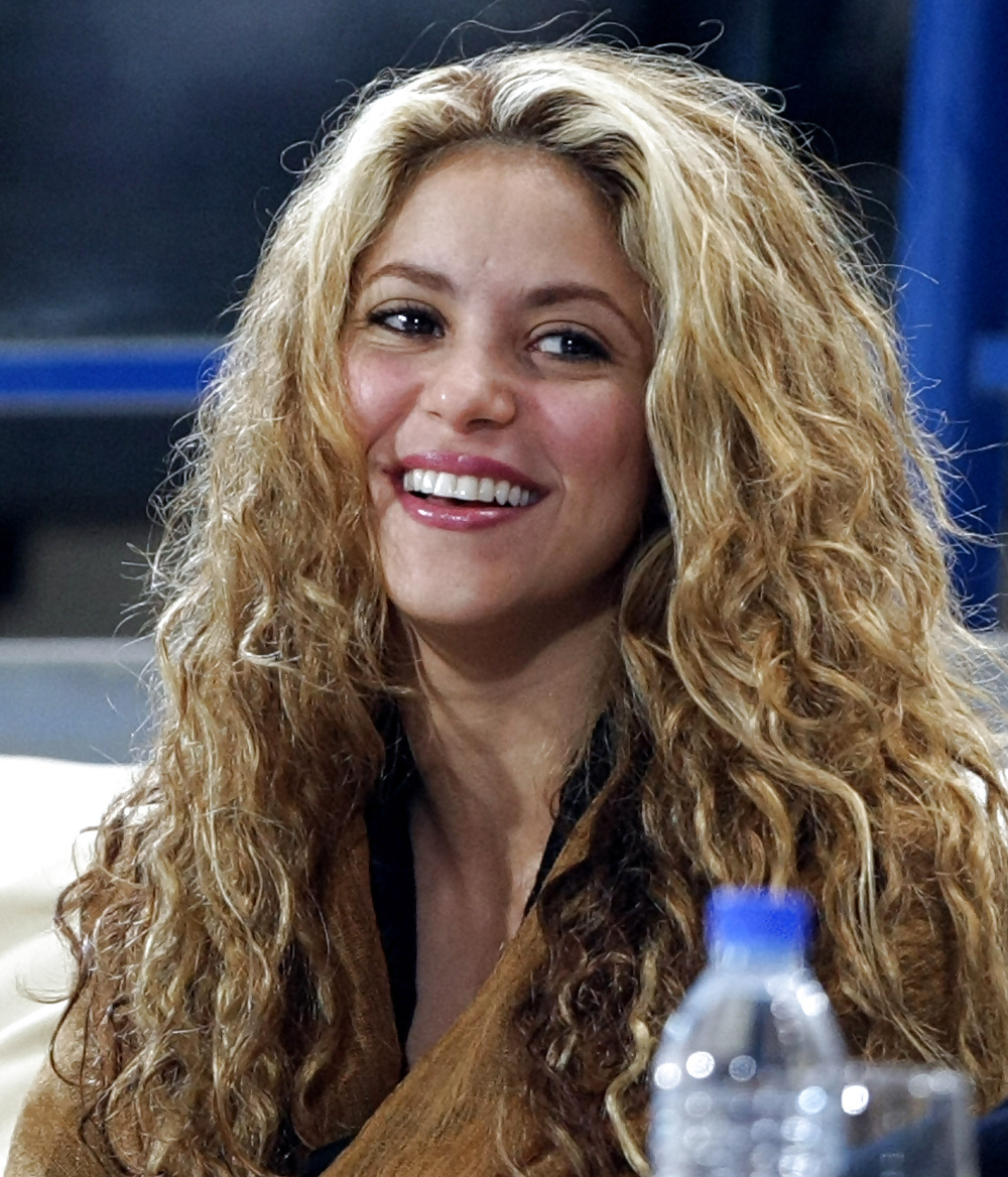 Shakira
 #6797005