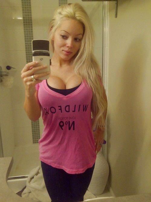 Selfshot hotties no 24
 #12763578