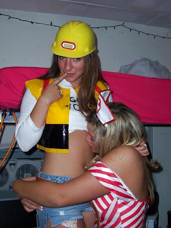 Party girls erotica 5 por twistedworlds
 #13824661