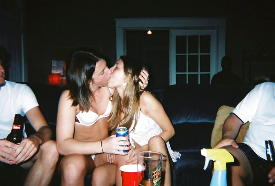 Party girls erotica 5 por twistedworlds
 #13825064