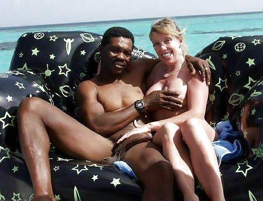 Porno interracial negro y ébano
 #16396015