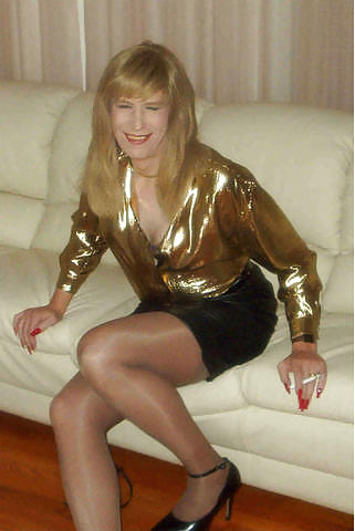 Sultry Horny smoking ladies