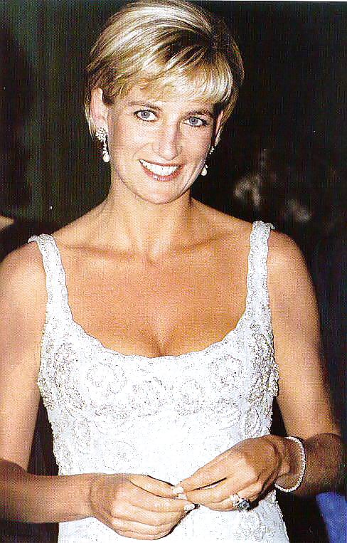 Diana Spencer - Widmet Sich Der Hahn Verrückt Gemacht Königs Fick-Spielzeug #20253355