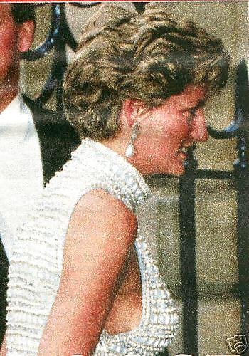 Diana Spencer - Widmet Sich Der Hahn Verrückt Gemacht Königs Fick-Spielzeug #20253547